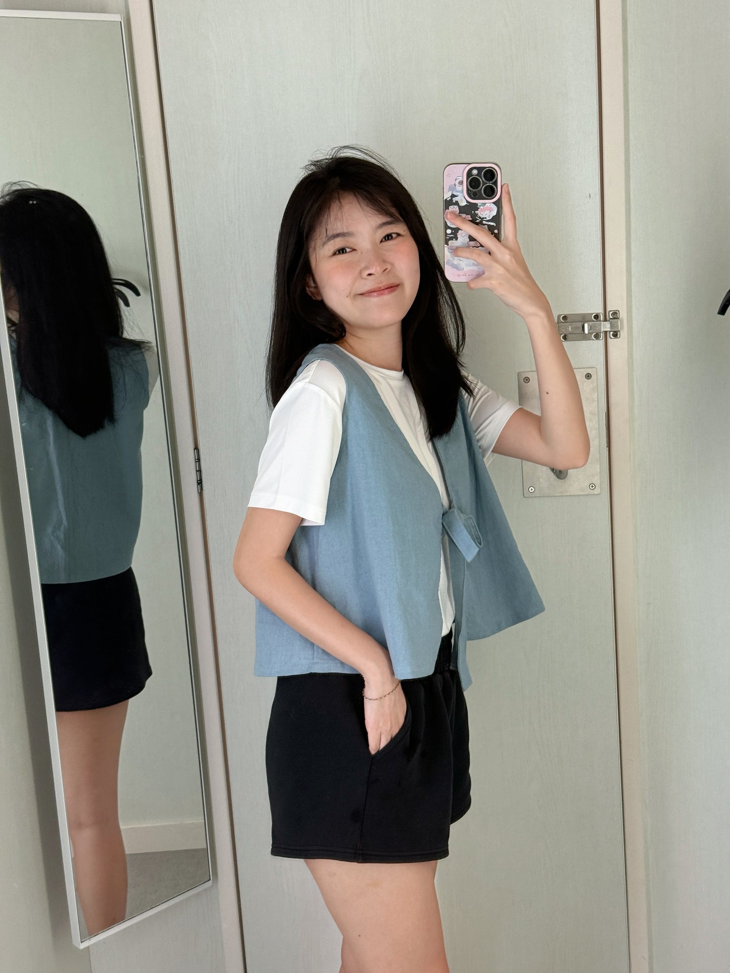 Layer me up(blue color vest)