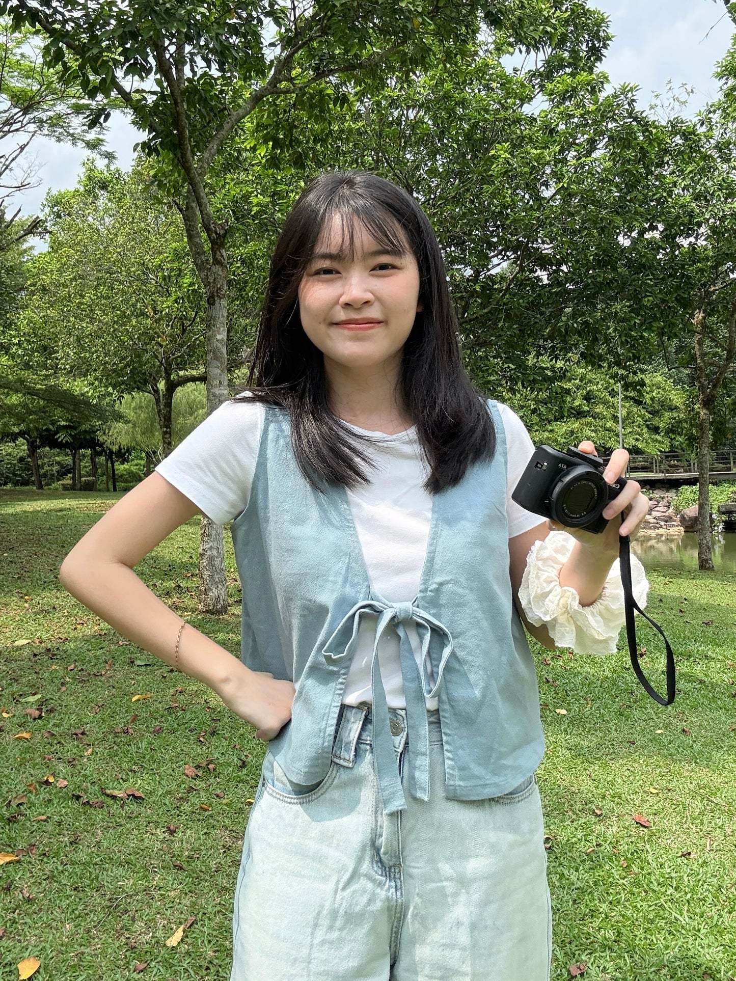 Layer me up(blue color vest)