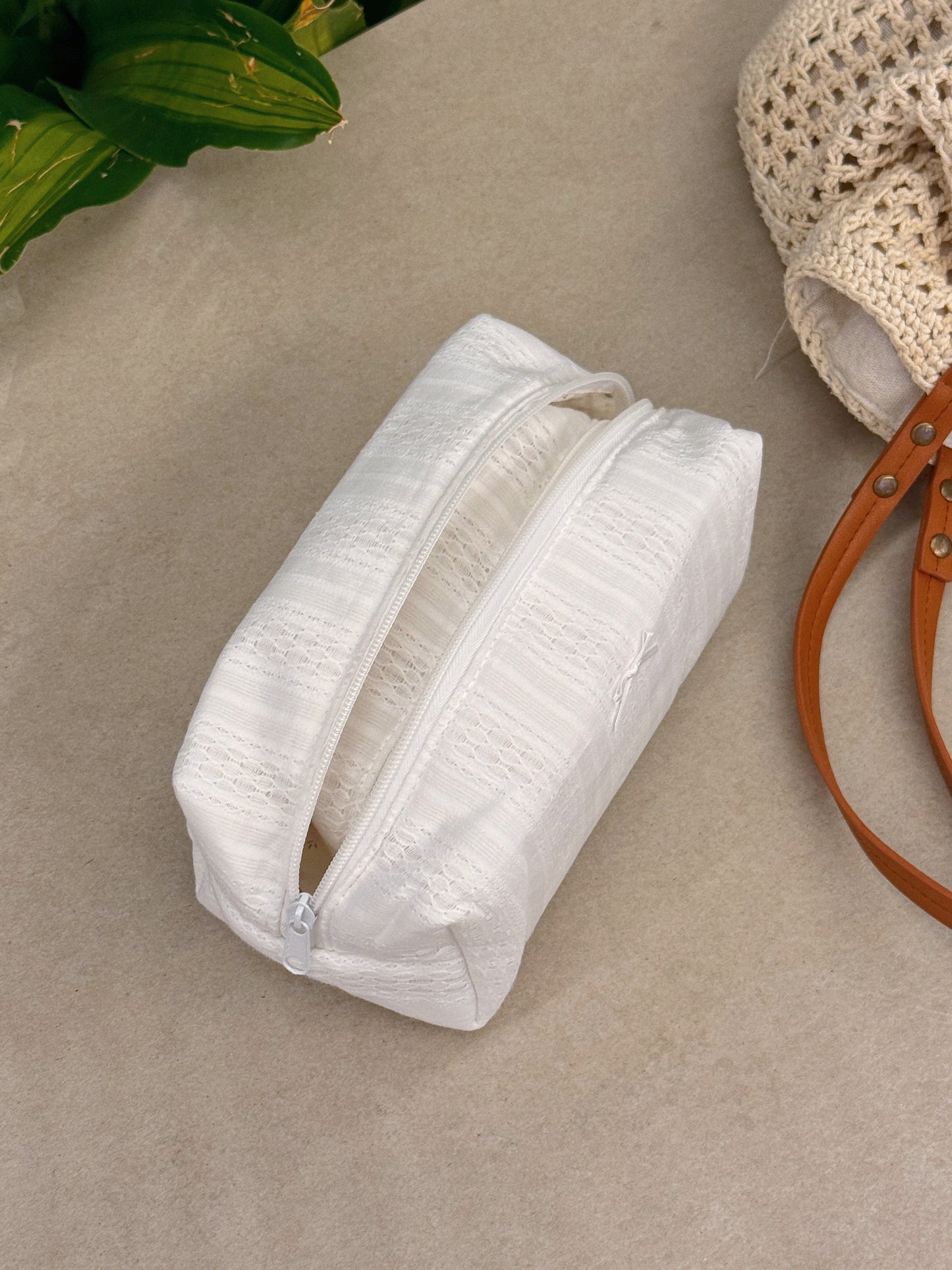 Daisy Pouch (S&M size)