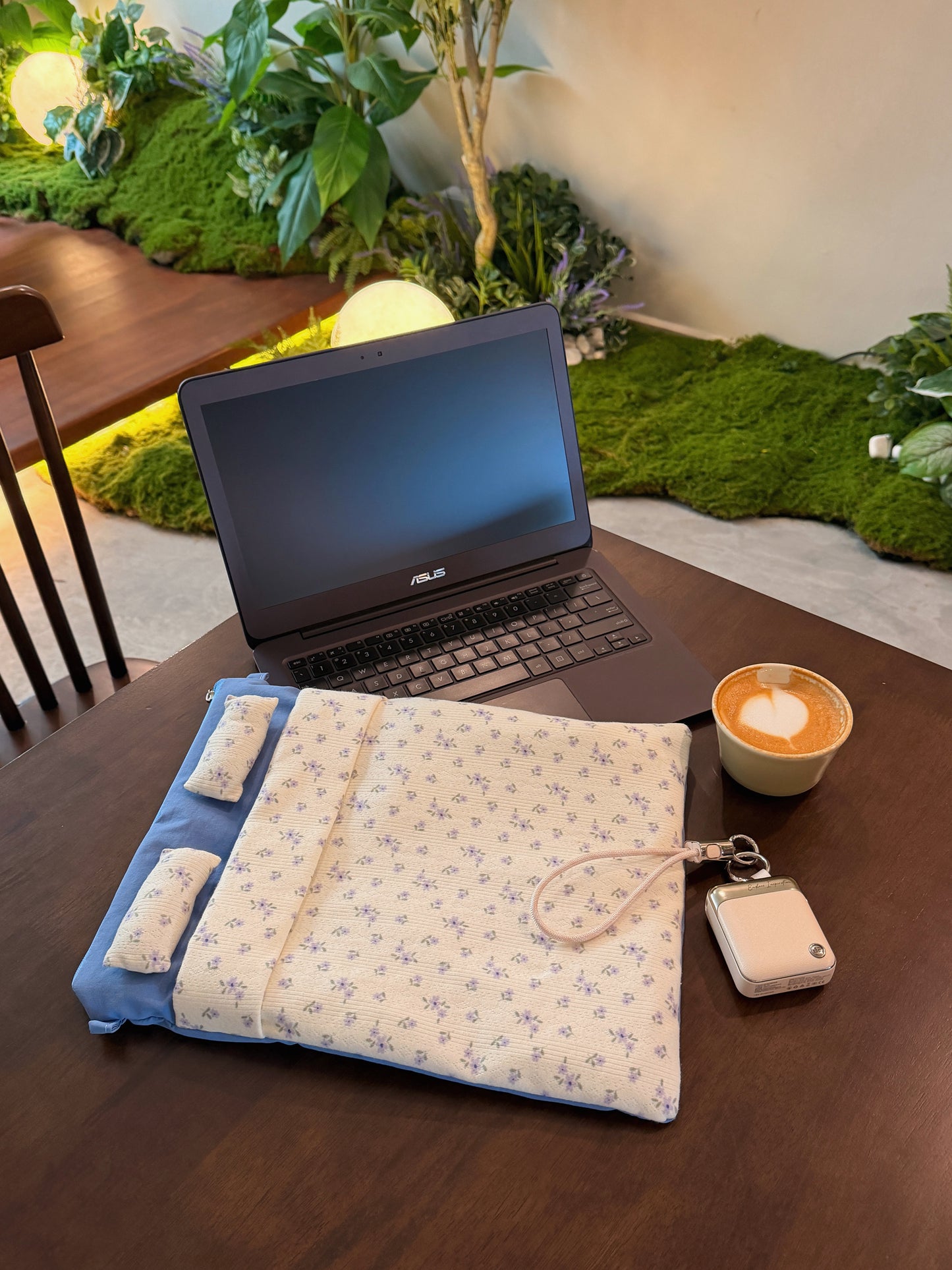 “Pillow” Laptop Sleeve